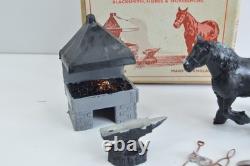 FG TAYLOR & SON 1950s BOXED LEAD FARM SERIES VILLAGE BLACKSMITH SET No. 169