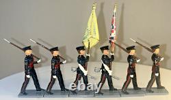 Gloucestershire Regiment Colour Party BRITAINS TOY SOLDIERS 40276 Jubilee Series