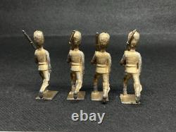 Grenadier Guards, Soldiers By Britains (blue 424) SMALL SCALE