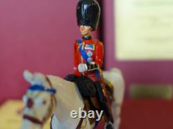 HM of Great Britain Trooping the Colour Mounted Figures Lot