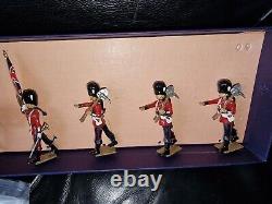 Hiriart Set 1205 GRENADIER GUARDS & PIONEERS 54mm Glossy Painted Metal Figures