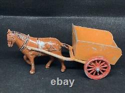 Horse and farm cart by Benbros (yellow 242) horse doesn't stand on its own