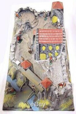 Jean Britains Starlux MEDIEVAL CASTLE For 55mm KNIGHT Figures Plastic PLAYSET NM