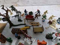 Job Lot Of Vintage Britain's Soldiers Plus Farm Plastic Lead Trees Spaceman