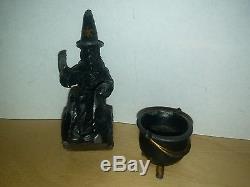 Johillco, John Hill Dorre Black and Gold Lead Witch and Cauldron. 1/32