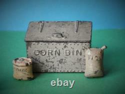 Johillco Vintage Pre-war Lead Windmill Corn Bin Flour Sacks Etc Britains Scale