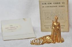 King George VI Lead Figurine in Coronation Robes Britains 1472 Boxed