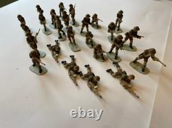 Large collection of various vintage toy soldiers including Britains & Airfix