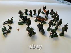 Large collection of various vintage toy soldiers including Britains & Airfix