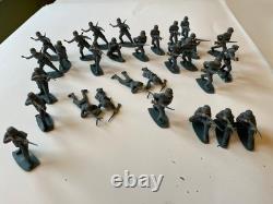 Large collection of various vintage toy soldiers including Britains & Airfix