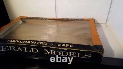 (Lot 366) Britain Herald Models Highlanders Complete Window Boxed Set 7109