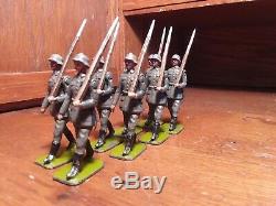 Lot Vintage Britains 8 German Infantry Toy Soldiers Marching RARE