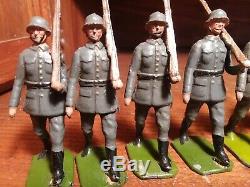 Lot Vintage Britains 8 German Infantry Toy Soldiers Marching RARE