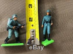 Lot of 64 Vintage Britains Deetail WWII German Army Soldiers Great Collection