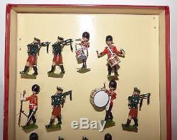 MB01 Britains lead post WW2 set 9428 Irish Guards Drum & Pipe Band