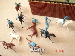 Marx Fort Apache boxed 6068C US Cavalry Indians Joytoys Britains Timpo tin carry