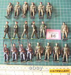 Mint 1950s Britains Hollow-cast Toy Soldiers x 20 including Parachute Regiment