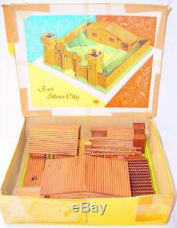 Oehme & Sohne 132 Wild West FORT SILVER CITY TRAPPER OUTPOST Wood House NMIB`74