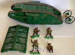 Original Britains 08946 British Tank Mark 1'Mother Male' & Figures Boxed