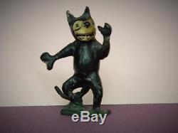 PIXYLAND / F. KEW 1920s VERY RARE PAINTED LEAD FELIX THE CAT THUMB TO NOSE