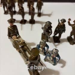 Painted lead toy soldiers WWI & WWII