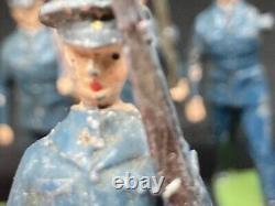 RAF Band And RAF Soldiers Marching At Slope By Britains (N yel 137)