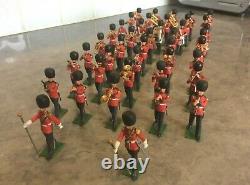 Rare Britains Herald 1/32 Scale Eyes Right 42 Piece Band of the Scots Guards