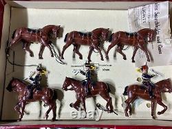 Rare Complete Box Of Britains Soldiers Figures Kings Troop R. H. A No. 2077