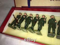SET of 18-W BRITAINS Antique Painted Lead British Soldiers with Original Box NICE
