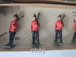 Scarce Early Britains 696a 1st Dragoons & Royal Sussex Regt Toy Soldiers Boxed