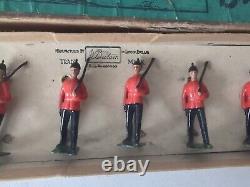 Scarce Early Britains 696a 1st Dragoons & Royal Sussex Regt Toy Soldiers Boxed