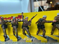 Scarce Vintage Britains 6336 Britains SAS Troopers in Original Box