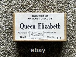 Stunning Madame Tussaud's Mint Boxed Circa 1930's Queen Elizabeth 1 Lead Figure