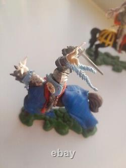 Swoppet Knights x 2 On Horses Complete Vintage Toy Soldiers 60s Britains UK Only