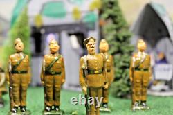 Tinplate Biplane Johlico Offficer and 4 soldiers. Britains cadet pilot. A gift