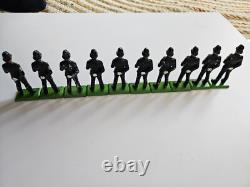 Toy soldiers Britain's 1986 English Policeman Bobby Metal Figure's 10 pieces