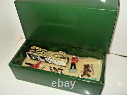 Trophy Miniatures HZ-18D Zulu War Range Wall, 2 24th Ft Soldiers & 2 Zulu's 54mm