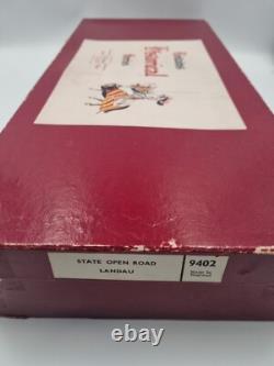 Vintage BRITAINS 9402 State Open Road Landau HISTORICAL SERIES