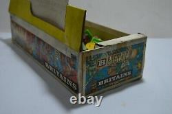 Vintage Britain Herald Store Box with 53 plastic soldiers 132 RARE Argentina