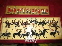 Vintage Britain's lead soldiers lot with boxes 68 pieces