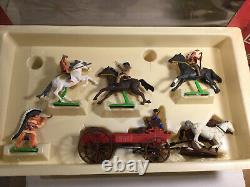 Vintage Britains 7413 Wild West Action Set Cowboys & Indians Mint In Box