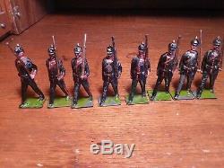 Vintage Britains 8 Prussians Marching at the Slope RARE DEPOSE