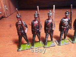 Vintage Britains 8 Prussians Marching at the Slope RARE DEPOSE