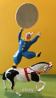 Vintage Britains Circus 4 x horses, clown with hoop & elephant on tub