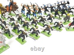 Vintage Britains Deetail Knights Saracens & Turks Toy Soldiers Lot + Mounted