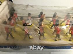 Vintage Britains Eyes Right 7244 Full Band Of The Scots Guards Soldiers Boxed