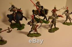 Vintage Britains Herald Swoppet Knights Foot & Mounted Plastic Toy Soldiers 132