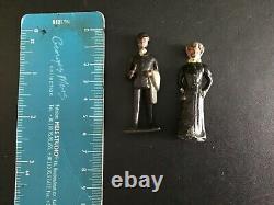 Vintage Britains Lead Railway. Rare Lady & Gentleman Passengers. 1908.1/32 Scale