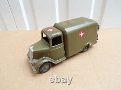 Vintage Britains No 1512 Army Ambulance With Wounded Soldier And Driver