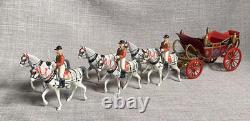 Vintage Britains Set 9402 Landau Coach With 6 x Grey Windsor Horse Team